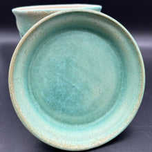 Load image into Gallery viewer, Cresting Planter With Drainage