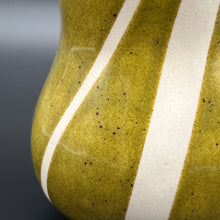 Load image into Gallery viewer, The Butternut Bubbler