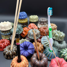 Load image into Gallery viewer, Pen Holders