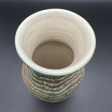 Load image into Gallery viewer, Wavy Vases