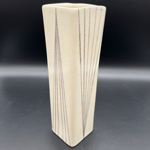 Load image into Gallery viewer, Square Bouquet Vases