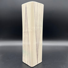 Load image into Gallery viewer, Square Bouquet Vases