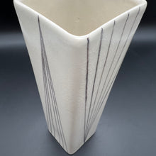 Load image into Gallery viewer, Square Bouquet Vases