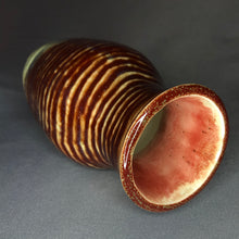 Load image into Gallery viewer, Wavy Vases