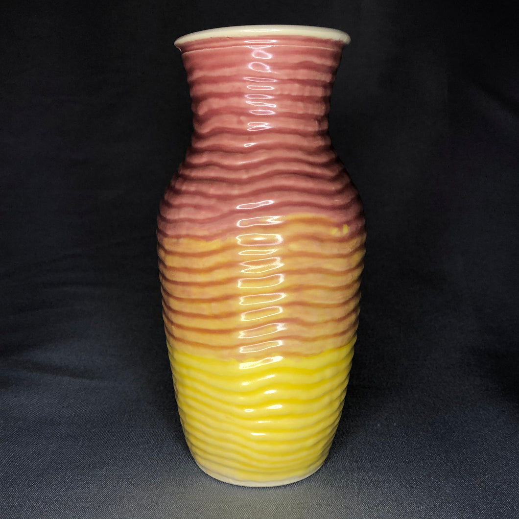 Wavy Vases